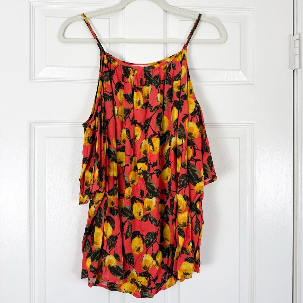 Easel Lemon Graphic Cold Shoulder Loose Flowy Top Small